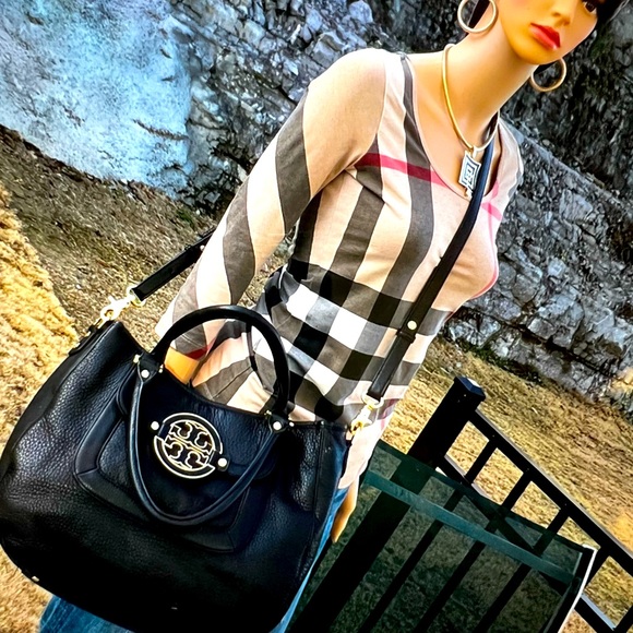 Tory Burch Handbags - Authentic Tori Burch bag